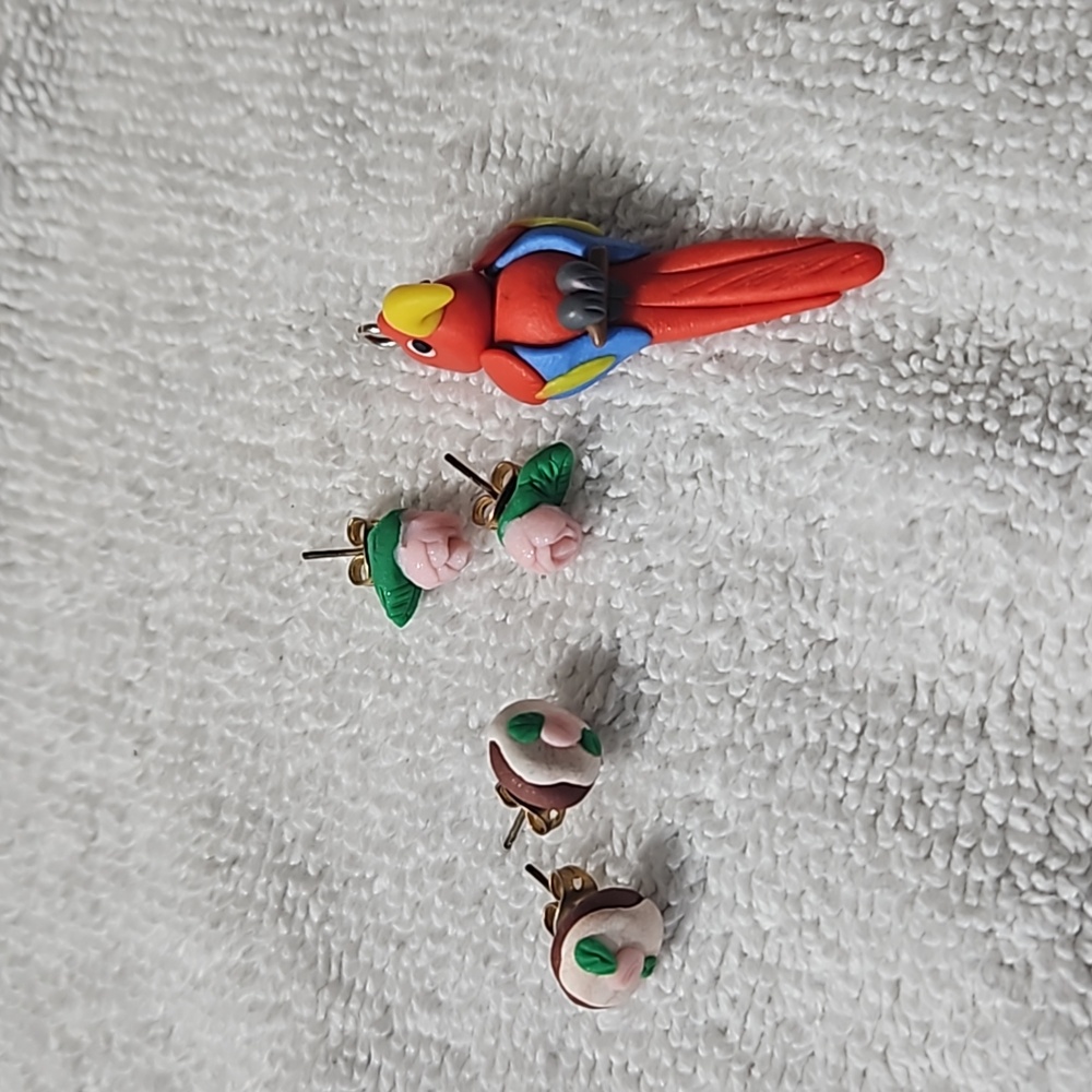 Clay jewelry pieces